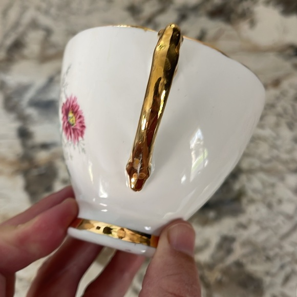 DELPHINE Bone China England Purple Floral Pattern Gold Gilt Cup & Saucer Set - Picture 5 of 6